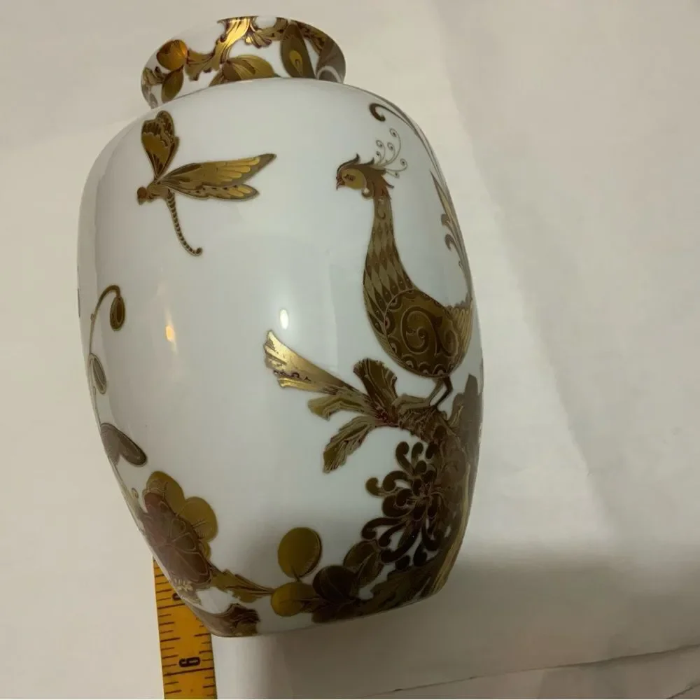 AK Kaiser White Gold Porcelain Serenade Vase from Ak Emperor, W. Germany, 1970s